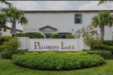Adosado en venta en Davie, Florida, 3 dormitorios, 157.56 m2 № 1940564 - foto 2