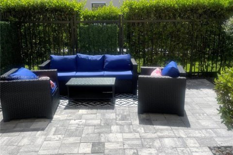 Adosado en venta en Davie, Florida, 3 dormitorios, 157.56 m2 № 1940564 - foto 12