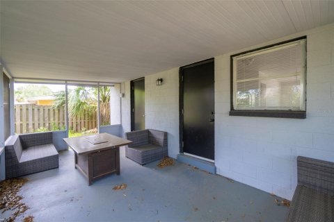 House in Titusville, Florida 4 bedrooms, 126.35 sq.m. № 1652109 - photo 21
