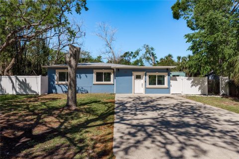 Casa en venta en Tampa, Florida, 4 dormitorios, 134.89 m2 № 1735312 - foto 25
