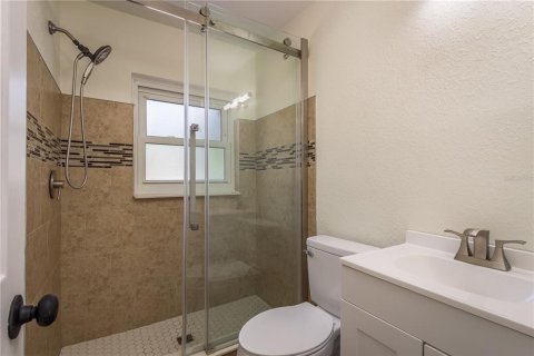 Casa en venta en Tampa, Florida, 4 dormitorios, 134.89 m2 № 1735312 - foto 4
