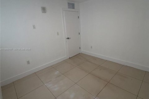 Apartment in Miami, Florida 2 bedrooms, 51.1 sq.m. № 2031730 - photo 7