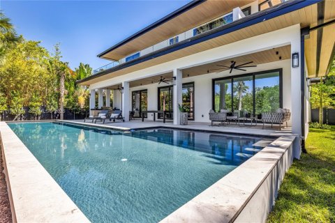 Casa en venta en Miami, Florida, 5 dormitorios, 391.12 m2 № 2057335 - foto 3