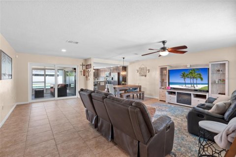Villa ou maison à vendre à Seminole, Floride: 3 chambres, 160.16 m2 № 1851115 - photo 6