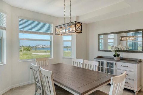 Condo in Venice, Florida, 2 bedrooms in WELLEN PARK  № 1533677 - photo 22