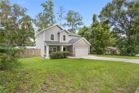 House in Gainesville, Florida 4 bedrooms, 210.24 sq.m. № 2291319