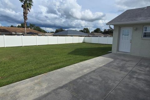 House in Belleview, Florida 4 bedrooms, 182.92 sq.m. № 2393511 - photo 3
