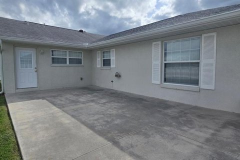 House in Belleview, Florida 4 bedrooms, 182.92 sq.m. № 2393511 - photo 2