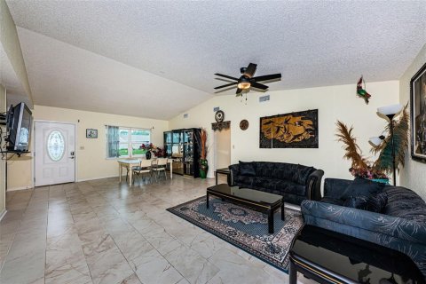 Villa ou maison à vendre à Largo, Floride: 5 chambres, 229.19 m2 № 2149864 - photo 10
