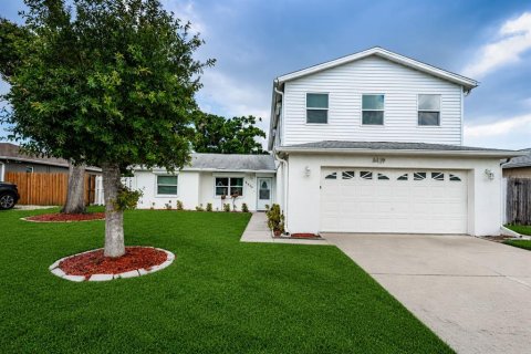 Villa ou maison à Largo, Floride 5 chambres, 229.19 m2 № 2149864