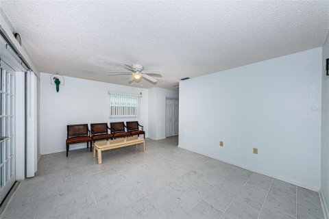 Villa ou maison à vendre à Largo, Floride: 5 chambres, 229.19 m2 № 2149864 - photo 28