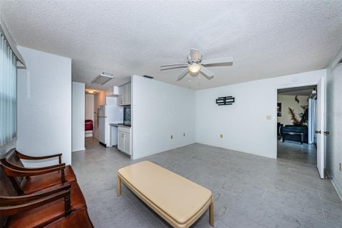 Villa ou maison à vendre à Largo, Floride: 5 chambres, 229.19 m2 № 2149864 - photo 29