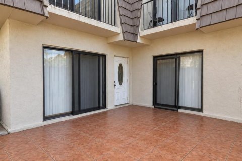 Touwnhouse à louer à West Palm Beach, Floride: 3 chambres, 150.87 m2 № 2397748 - photo 6
