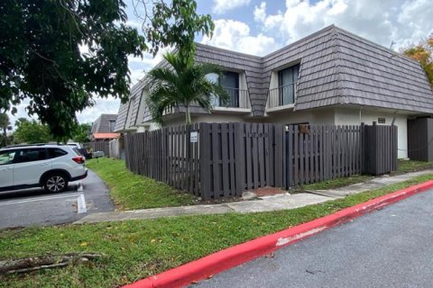 Touwnhouse à louer à West Palm Beach, Floride: 3 chambres, 150.87 m2 № 2397748 - photo 3