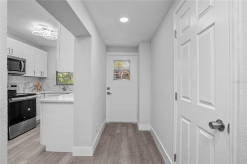 Villa ou maison à vendre à Redington Shores, Floride: 3 chambres, 101.82 m2 № 2403161 - photo 6