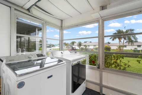 Condo in Sun City Center, Florida, 1 bedroom  № 2234179 - photo 23