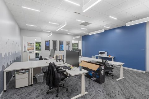 Commercial property in Gainesville, Florida 2590.67 sq.m. № 2130527 - photo 22