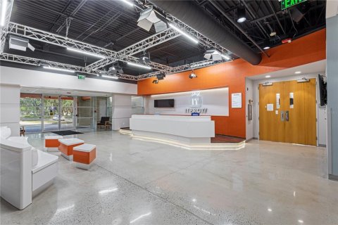 Commercial property in Gainesville, Florida 2590.67 sq.m. № 2130527 - photo 28