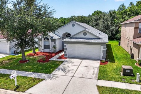 Villa ou maison à Land O' Lakes, Floride 3 chambres, 151.71 m2 № 2216175