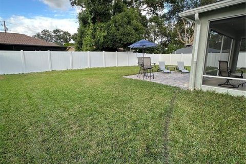 House in Tampa, Florida 4 bedrooms, 199.18 sq.m. № 2237940 - photo 21