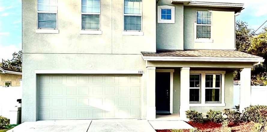 House in Tampa, Florida 4 bedrooms, 199.18 sq.m. № 2237940