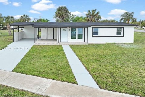 Villa ou maison à Port Charlotte, Floride 3 chambres № 2249496