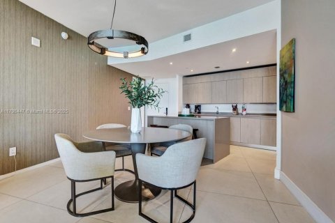 Copropriété à vendre à Hollywood, Floride: 2 chambres, 105.54 m2 № 1861411 - photo 9