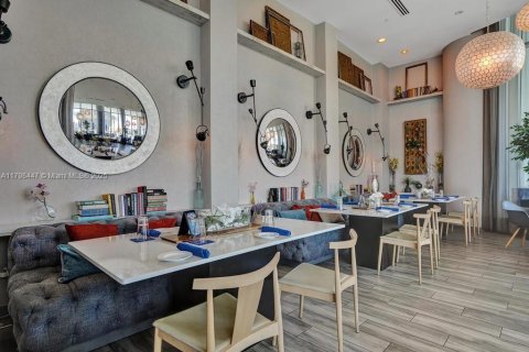Copropriété à vendre à Hollywood, Floride: 2 chambres, 105.54 m2 № 1861411 - photo 30
