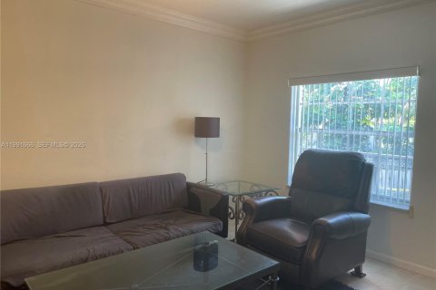 Condo in Fort Lauderdale, Florida, 1 bedroom  № 2056057 - photo 13