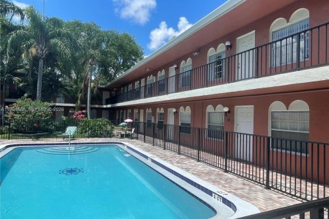 Condo in Fort Lauderdale, Florida, 1 bedroom  № 2056057