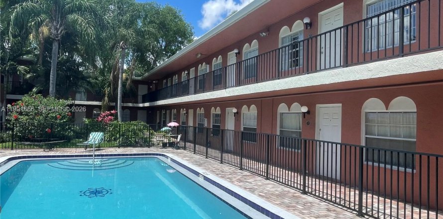 Condo in Fort Lauderdale, Florida, 1 bedroom  № 2056057