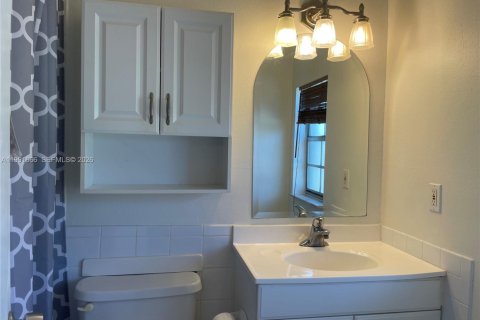 Condo in Fort Lauderdale, Florida, 1 bedroom  № 2056057 - photo 10