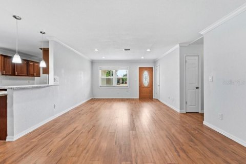 Casa en venta en Saint Petersburg, Florida, 3 dormitorios, 123.19 m2 № 2199357 - foto 9