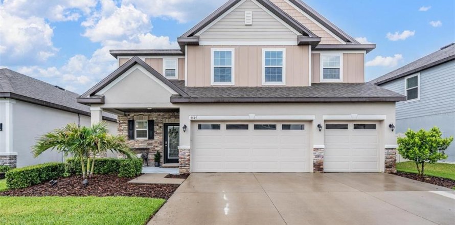 Villa ou maison à Wesley Chapel, Floride 4 chambres, 303.7 m2 № 2151352
