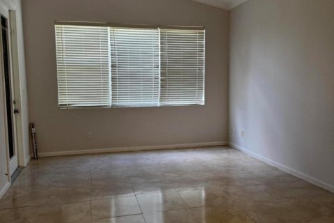 House in Port St. Lucie, Florida 3 bedrooms, 202.71 sq.m. № 2249767 - photo 19