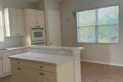 House in Port St. Lucie, Florida 3 bedrooms, 202.71 sq.m. № 2249767 - photo 7