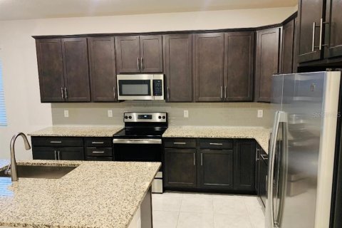 Casa en alquiler en Auburndale, Florida, 4 dormitorios, 216 m2 № 1801862 - foto 5