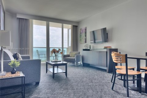 Condominio en venta en Miami, Florida, 1 dormitorio, 64.38 m2 № 1982183 - foto 8