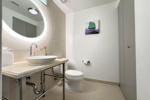 Condominio en venta en Miami, Florida, 1 dormitorio, 64.38 m2 № 1982183 - foto 10