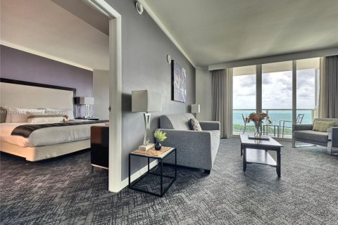 Condominio en venta en Miami, Florida, 1 dormitorio, 64.38 m2 № 1982183 - foto 2