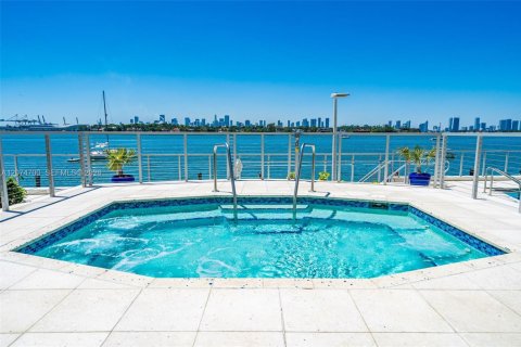 Copropriété à vendre à Miami Beach, Floride: 49.24 m2 № 2317927 - photo 9