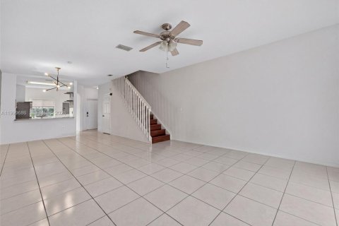 Touwnhouse à vendre à Tamarac, Floride: 2 chambres, 117.8 m2 № 2066273 - photo 8