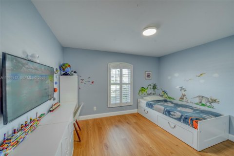House in Cape Coral, Florida 3 bedrooms, 132.11 sq.m. № 2186260 - photo 18