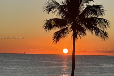 Купить кондоминиум в Санни-Айлс-Бич, Флорида 3 спальни, 194.17м2, № 1995523 - фото 28