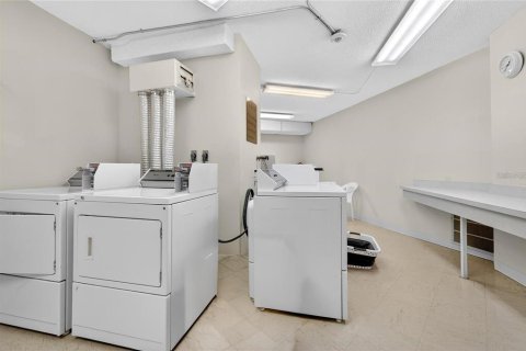 Condominio en venta en Coral Springs, Florida, 2 dormitorios, 125.42 m2 № 2201902 - foto 25