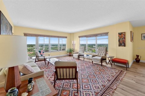 Condominio en venta en Coral Springs, Florida, 2 dormitorios, 125.42 m2 № 2201902 - foto 2