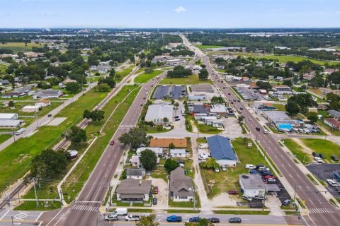 Propiedad comercial en venta en Eagle Lake, Florida, 384.06 m2 № 1906744 - foto 4