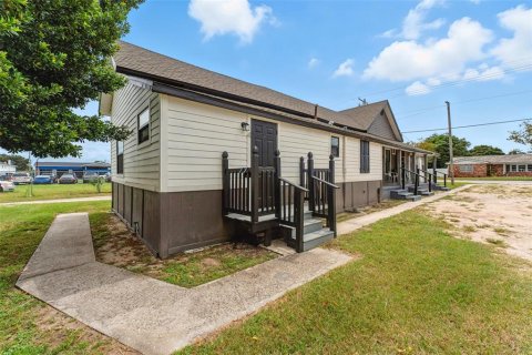 Propiedad comercial en venta en Eagle Lake, Florida, 384.06 m2 № 1906744 - foto 7