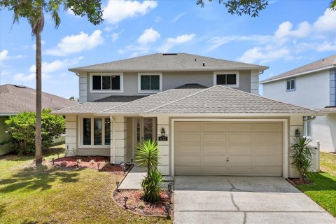 House in Kissimmee, Florida 5 bedrooms, 241.92 sq.m. № 1679762 - photo 1