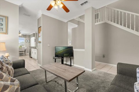 House in Kissimmee, Florida 5 bedrooms, 241.92 sq.m. № 1679762 - photo 14